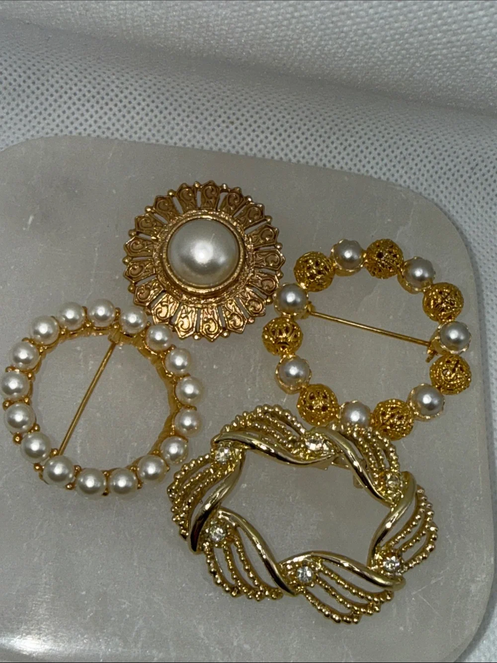 Vintage 4 pc Gold tone faux Pearl Decorative Brooch Set rhinestone pin 1 signed